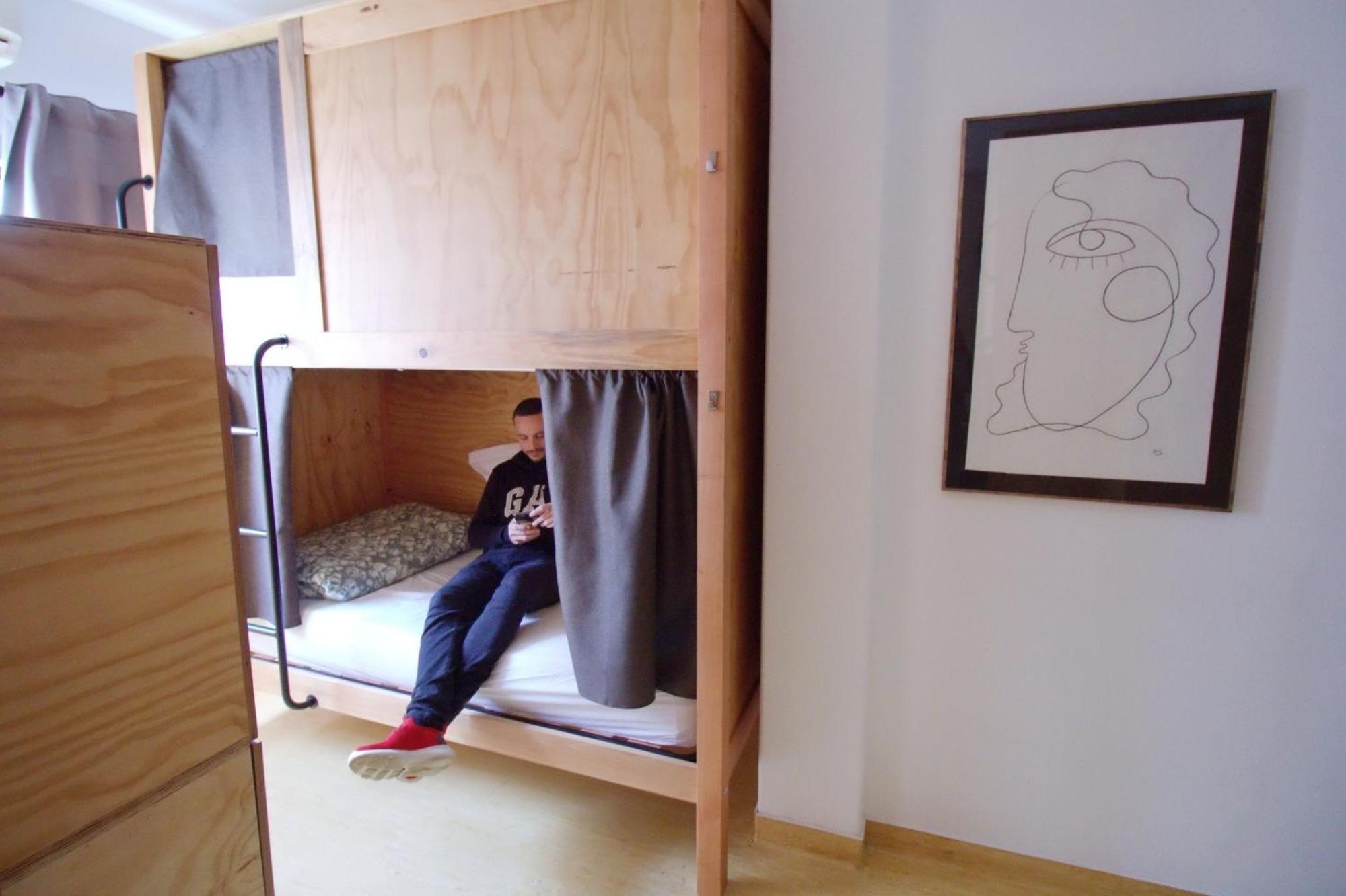 Wot Lisbon Nomad Hostel Εξωτερικό φωτογραφία